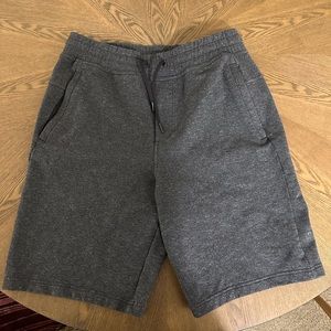 Lululemon Men’s athletic / sweat shorts size L
